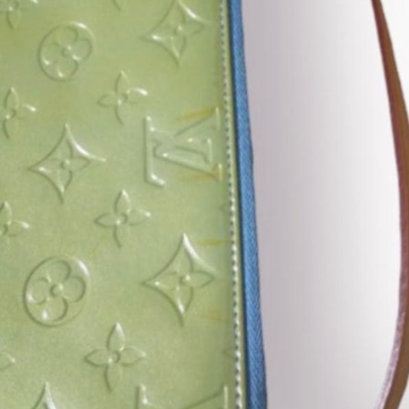 Louis Vuitton Vernis Pochette - Picture 2 of 9